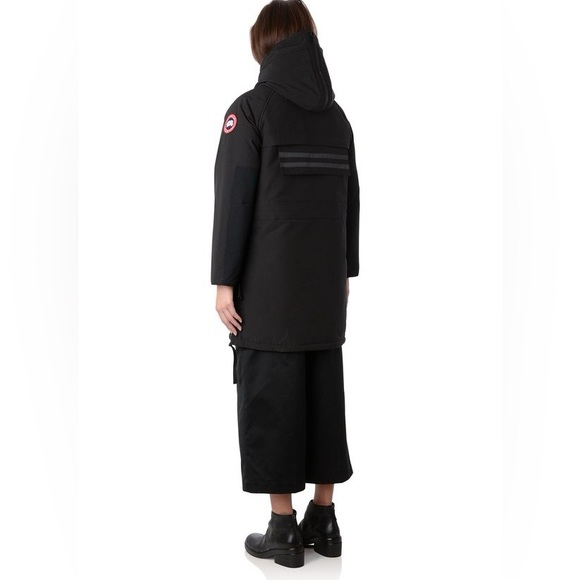 Canada Goose Olympia Down Parka. Size Medium. EUC. Poshmark authentication. - Picture 5 of 16